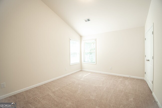 Building Photo - 5863 Krim Dr