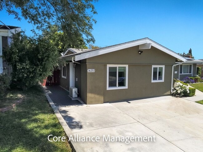 Building Photo - 16253 Halsey St