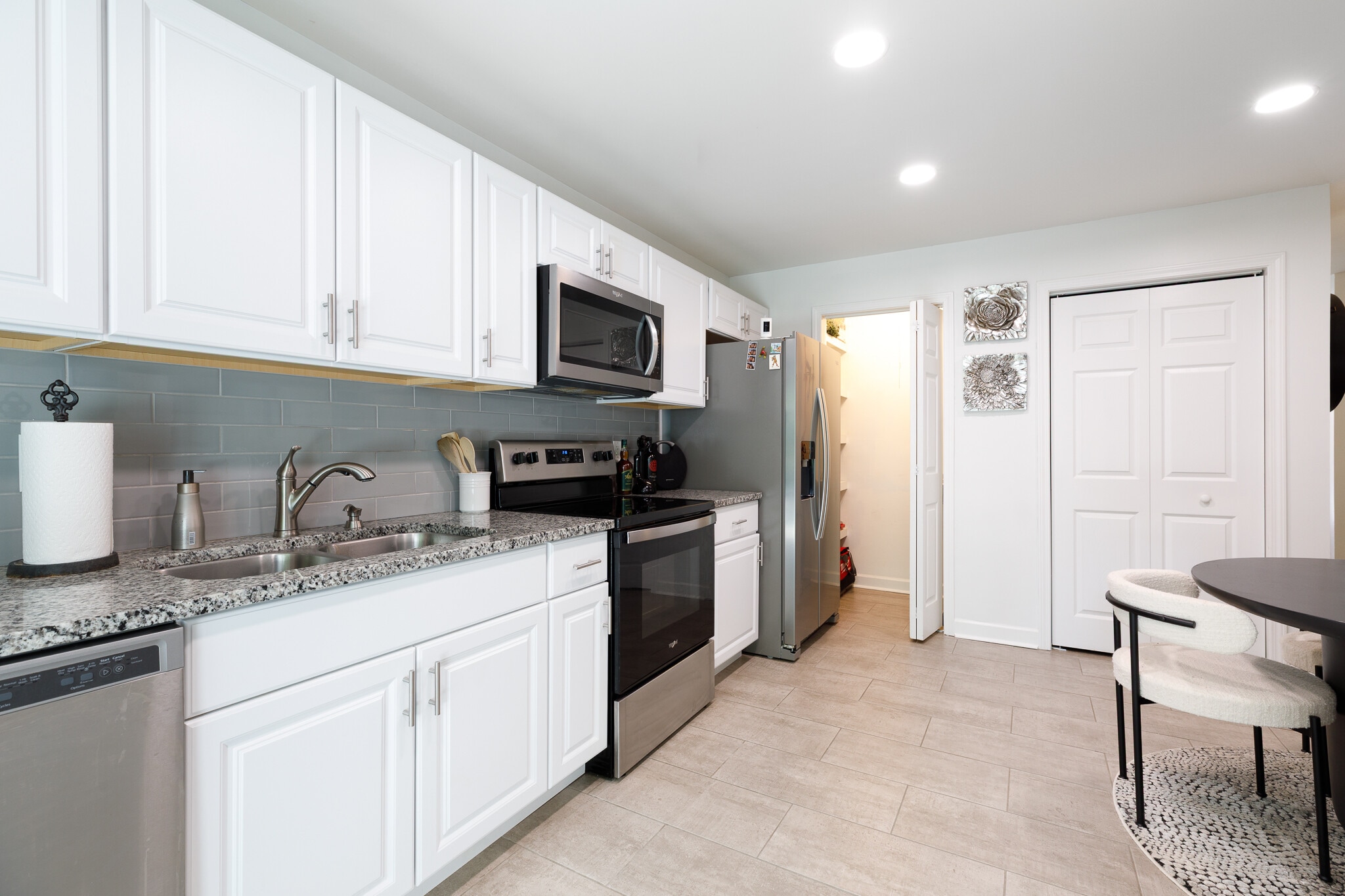 Building Photo - 3104 Erskine Dr