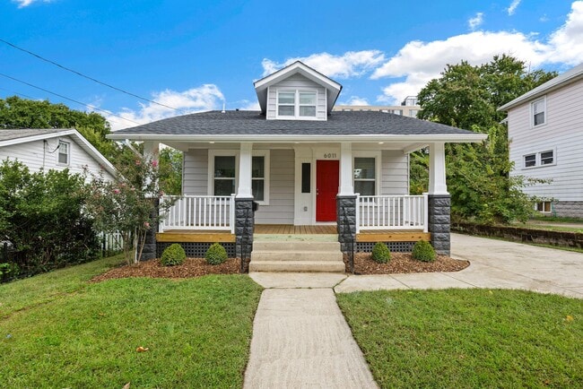 Building Photo - 6011 44th Ave