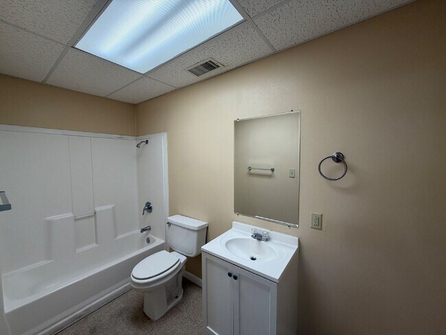 Building Photo - Roomy Apartment Located Across the Street from Texas Tech & Near Medical Districts!