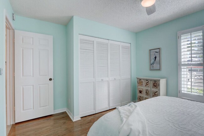 Building Photo - 1501 Chesapeake Ave