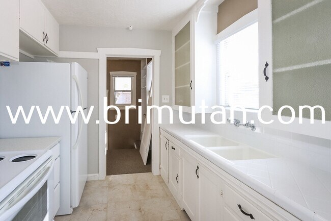 Building Photo - 3047 S 2300 E
