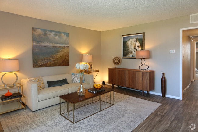 Interior Photo - Vicino