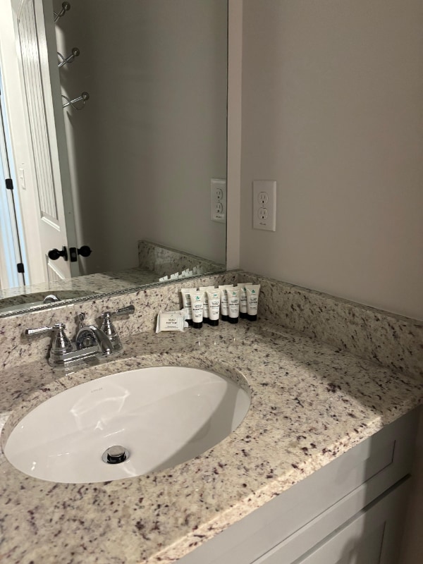 Building Photo - 6996 Zaniah Rd