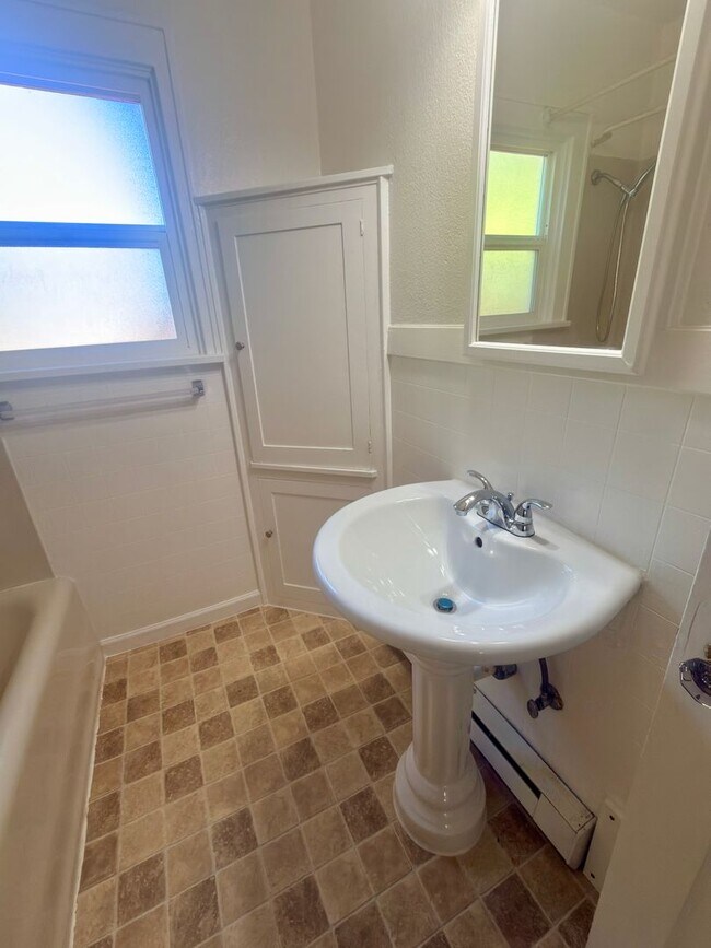 Building Photo - 1383Coburg - FH