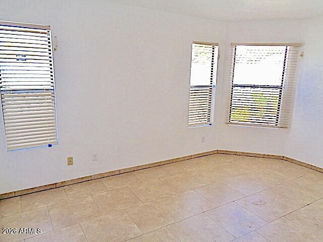 Building Photo - 4725 E Brown Rd