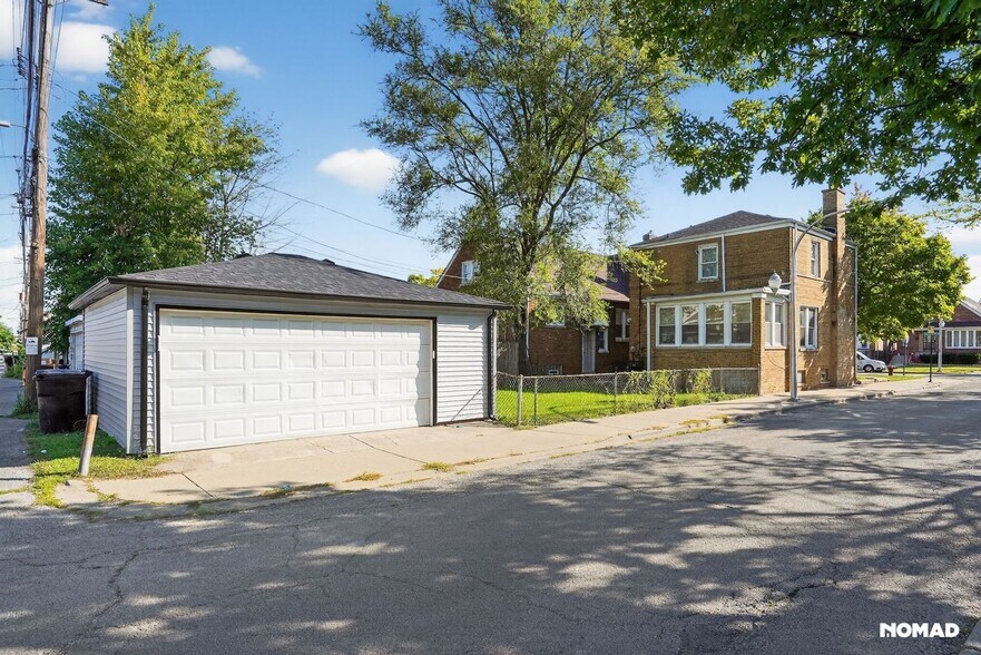 Building Photo - 7658 S Honore St