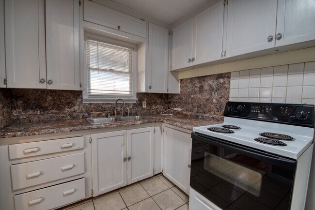 Building Photo - 2469 NW 36th Terrace