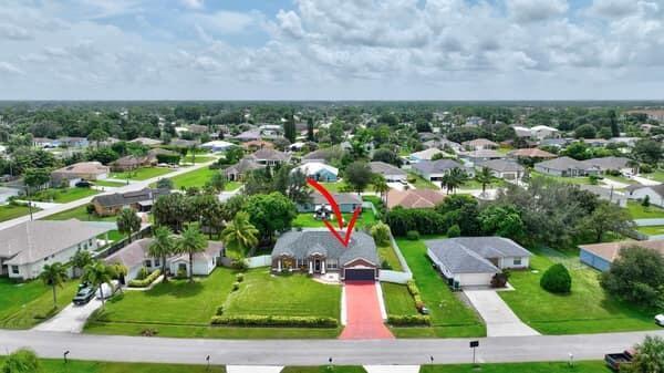 Building Photo - 1530 SW Escobar Ln