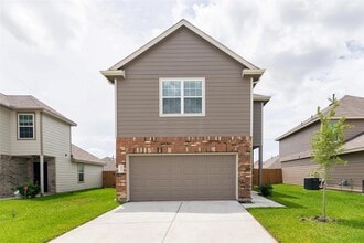Building Photo - 24331 Amaldi Ct