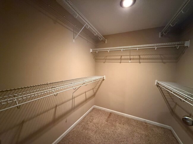 Building Photo - 405 S Village Cir