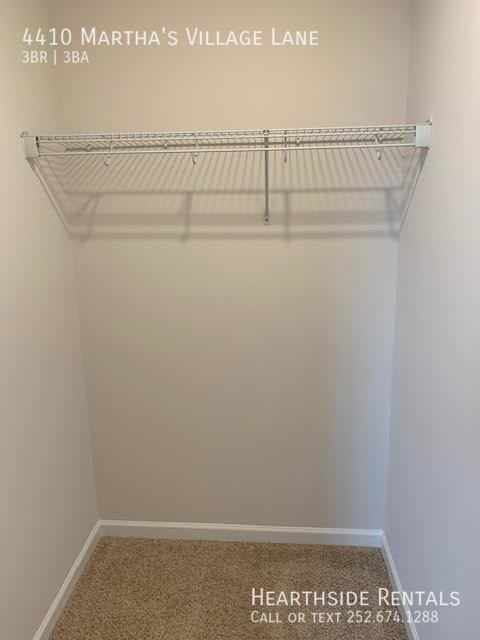 Building Photo - 4410 Marthas Vlg Ln