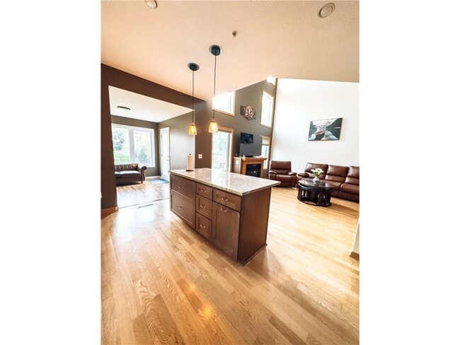 Building Photo - 5080 Yuma Ln N