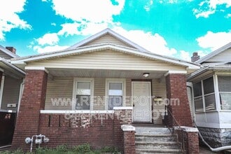 Building Photo - 1413 E Indiana St