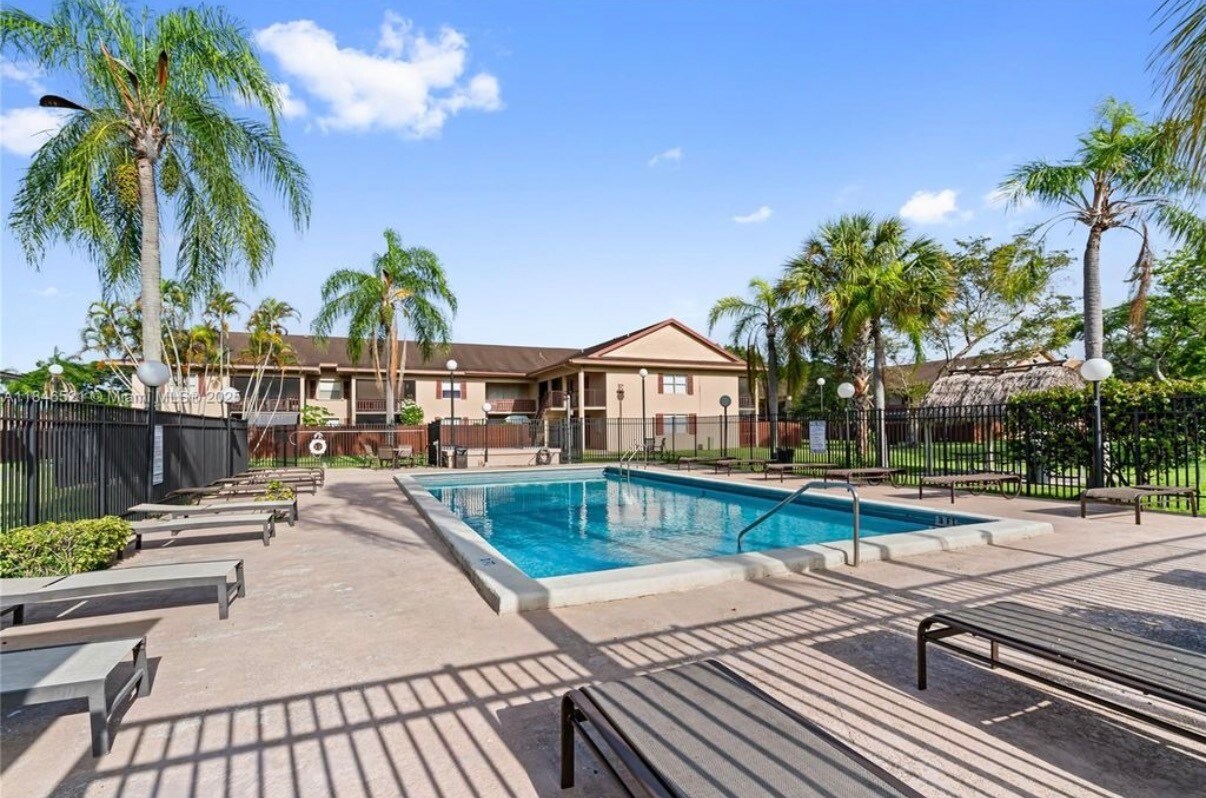 Building Photo - 11217 SW 88th St