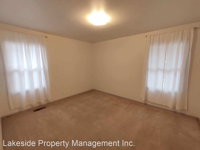 Building Photo - 2 br, 1 bath House - 2145 Darrow