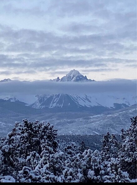 Mt Sneffels - 934 Catamount Dr