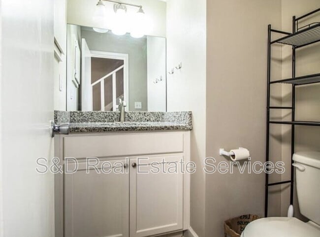 Building Photo - 3542 Raintree Ct