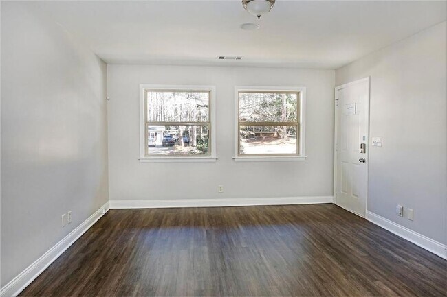 Building Photo - 5345 Sugar Ridge Dr