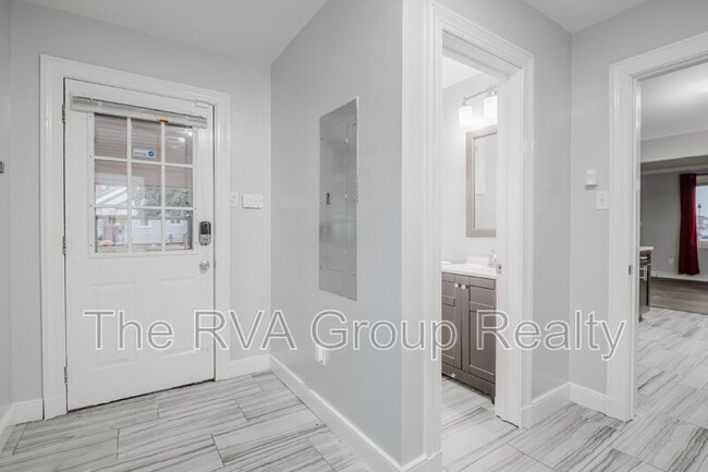 Building Photo - 4930 Bethlehem Rd