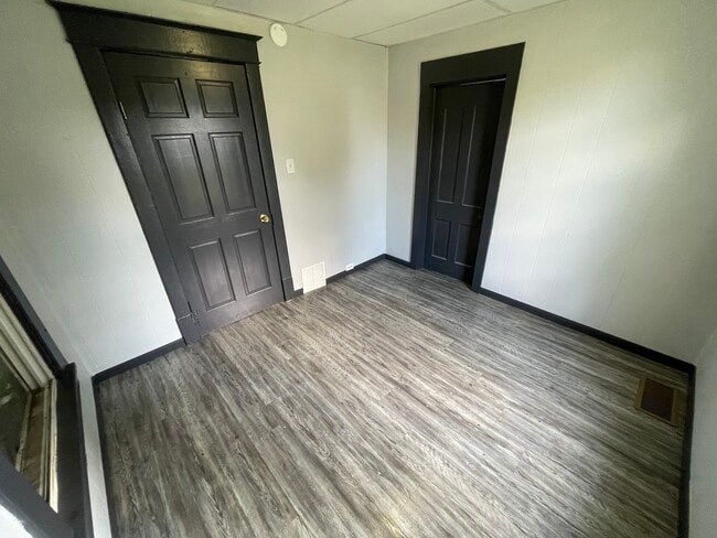 Building Photo - 1308 N Main St