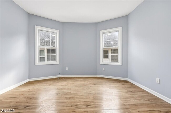 Building Photo - 76 Riggs Pl