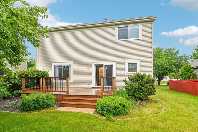 Building Photo - 971 Lakestone Ln
