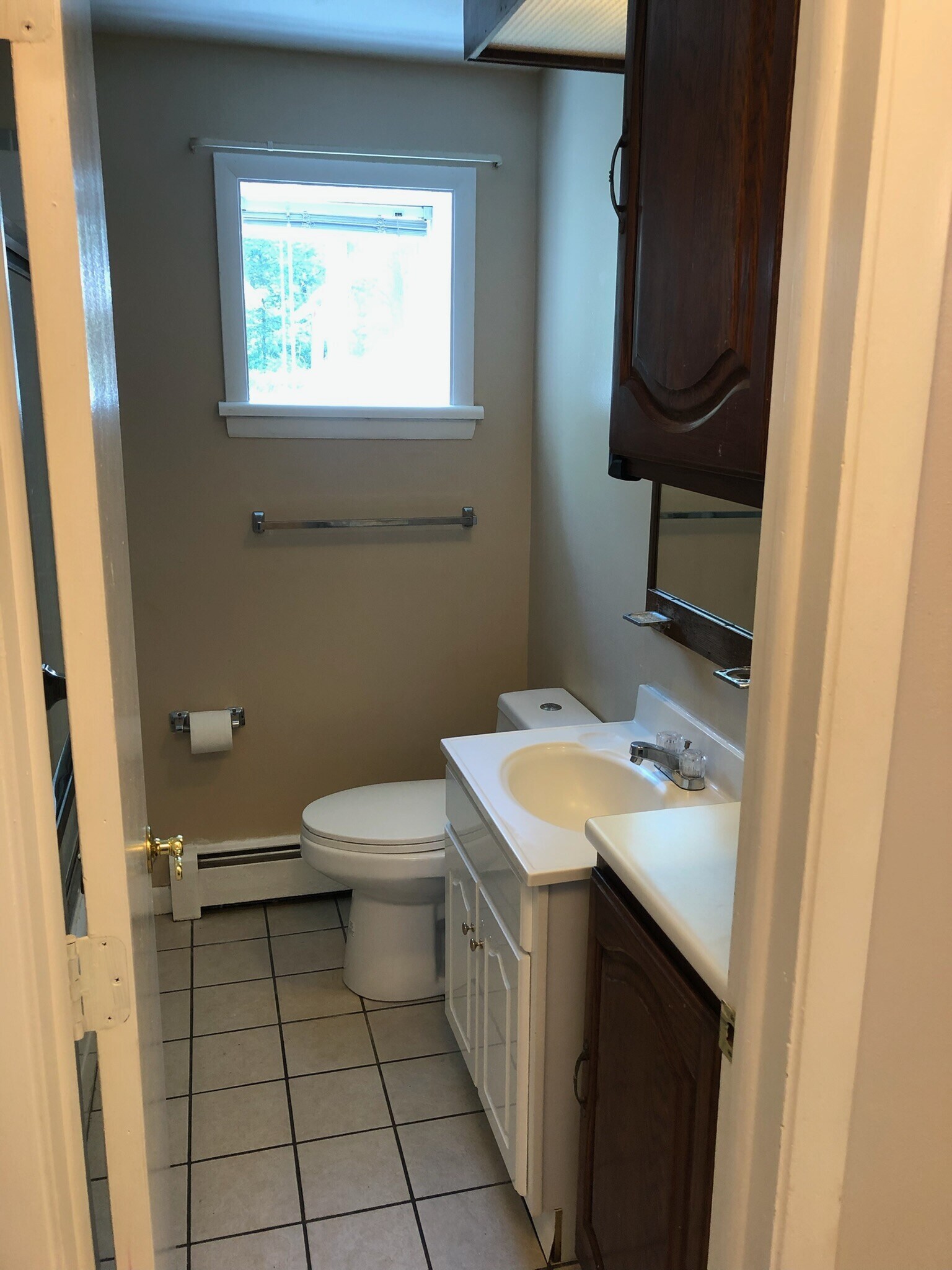 Building Photo - 33 Meadowlark Dr