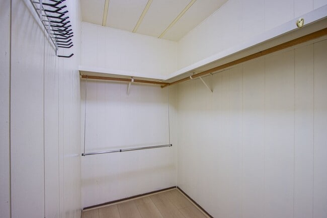 Building Photo - 55+ community 2 bed 2 bath