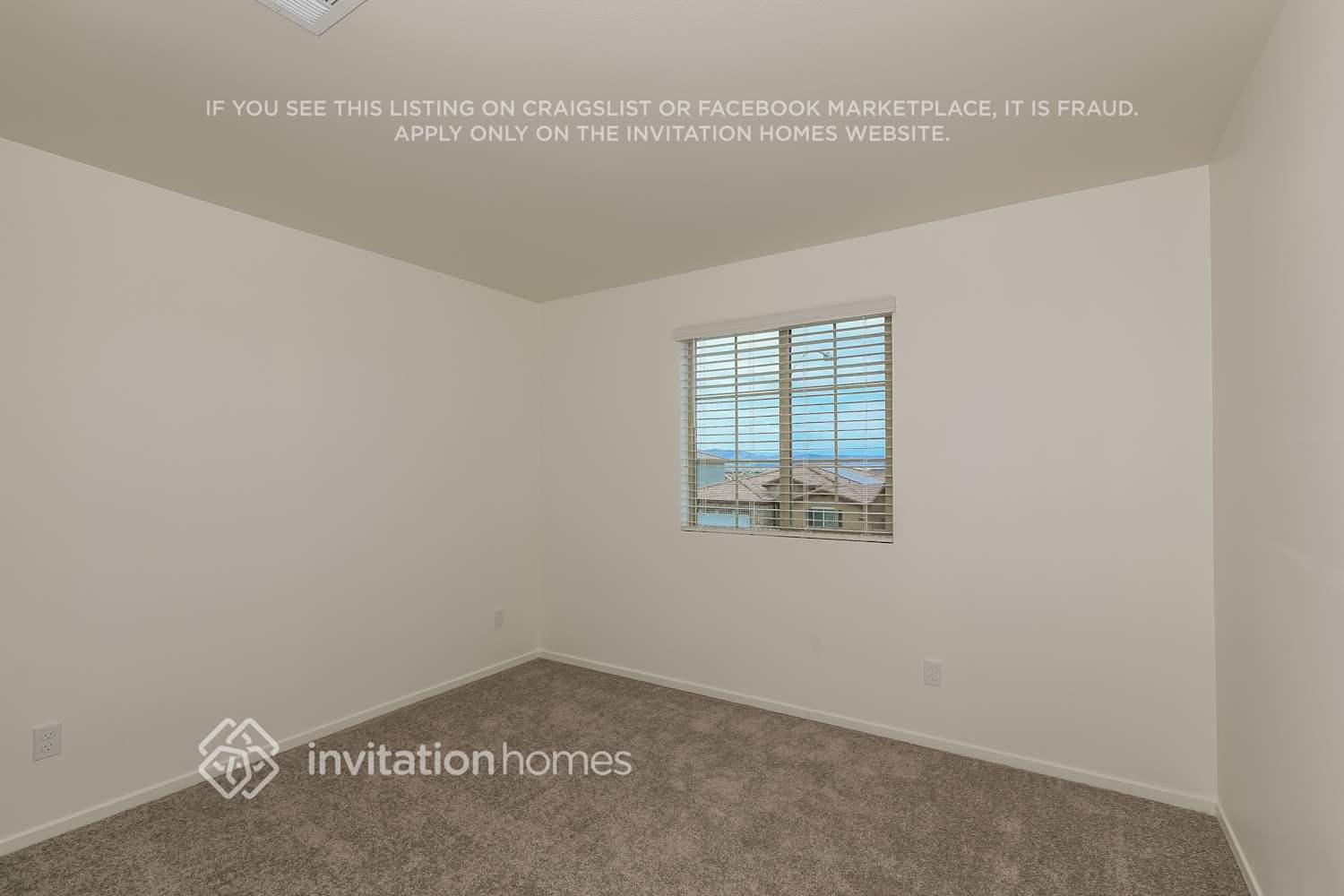 Building Photo - 27182 Sands Dr