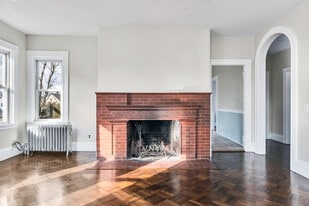 Building Photo - 171 Norwood Ave