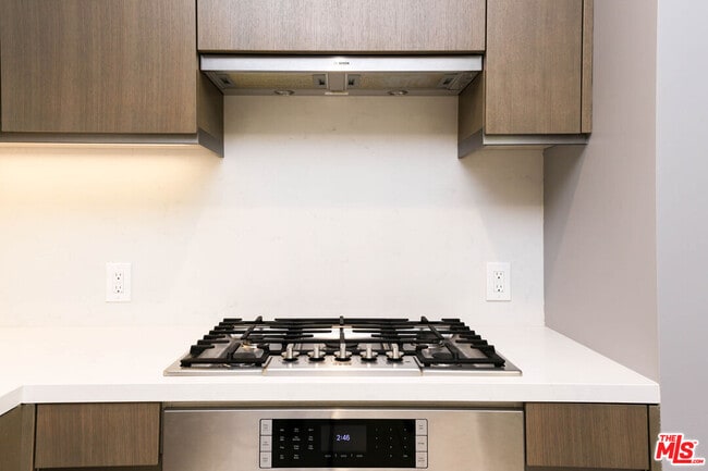 Building Photo - 889 Francisco St