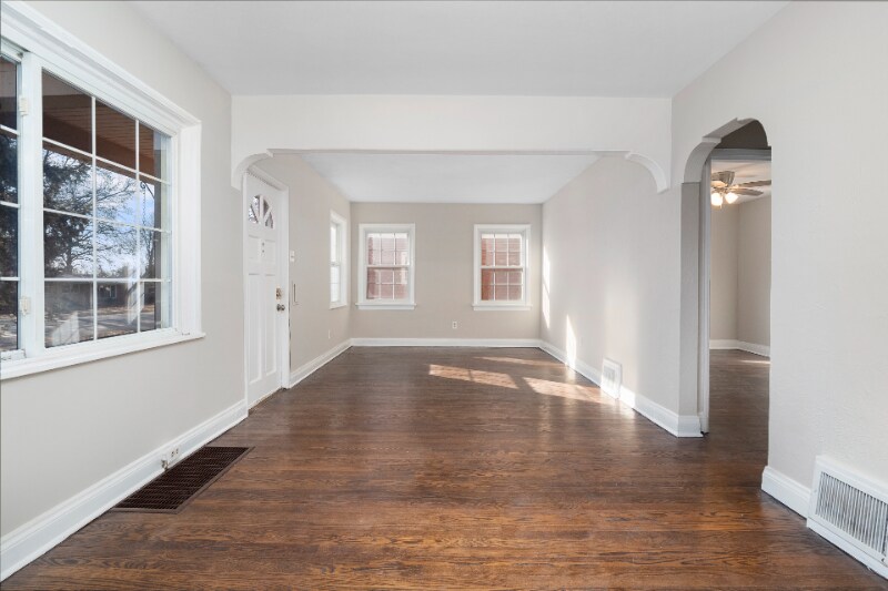 Building Photo - 2329 Brown Rd