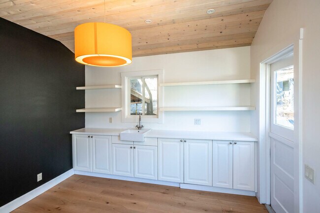 Building Photo - 920 Stagi Ct