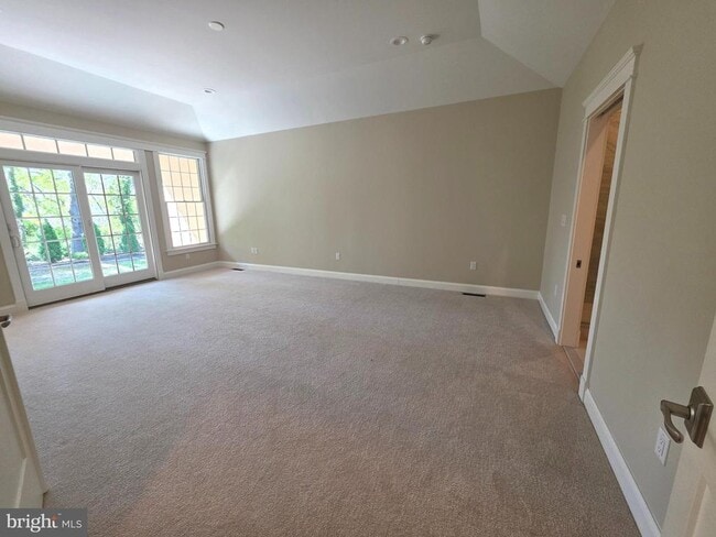 Building Photo - 94 Wolf Creek Cir