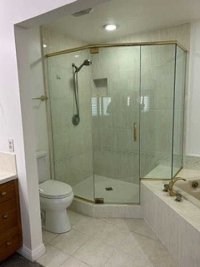 Building Photo - Spacious 4BR Home with Gated Pool, Chef’s Kitchen & 3-Car Garage