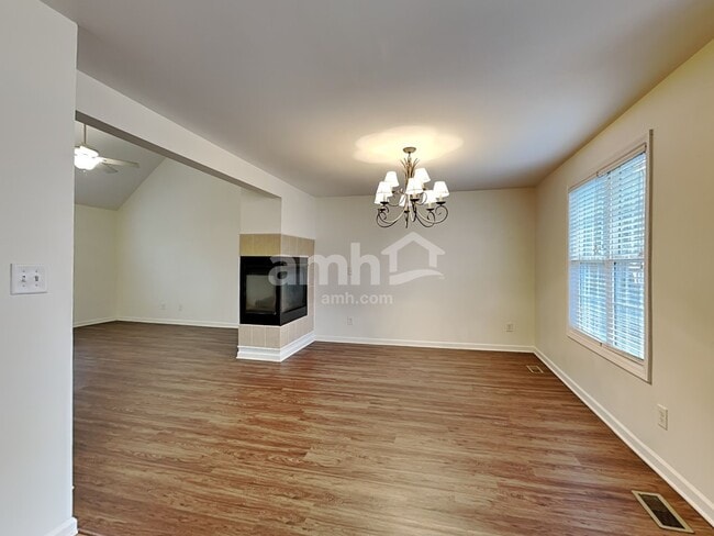 Building Photo - 148 Danesway Dr