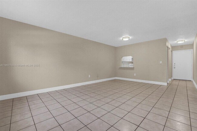 Building Photo - 17255 SW 95th Ave