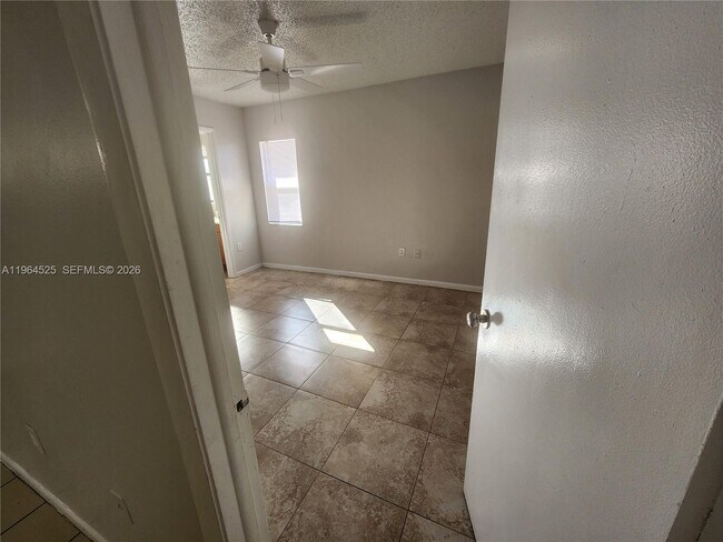 Building Photo - 10967 NW 30th Pl