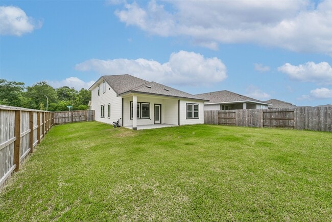 Building Photo - 18602 Etta Pnes Cir