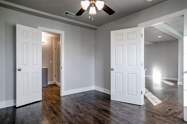 Building Photo - Must see this Renovated home located in Da...