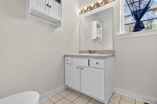 Building Photo - 226 Eagleton Dr