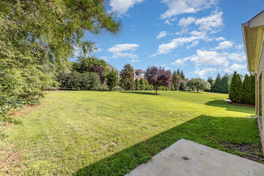 Building Photo - 9909 Woodland Watch Ct