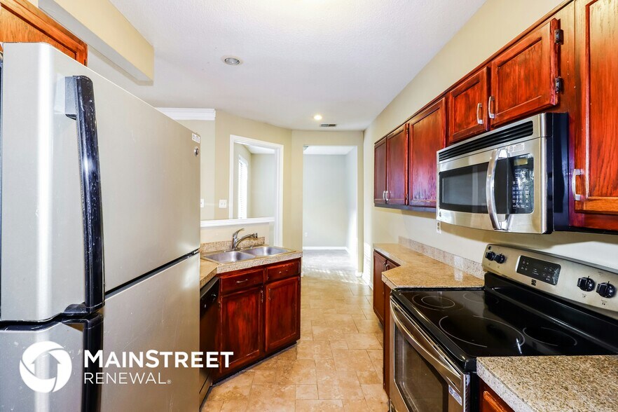 Building Photo - 1160 Hunter's Lake Dr