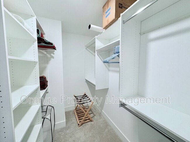 Building Photo - 315 Grange Vly Ln