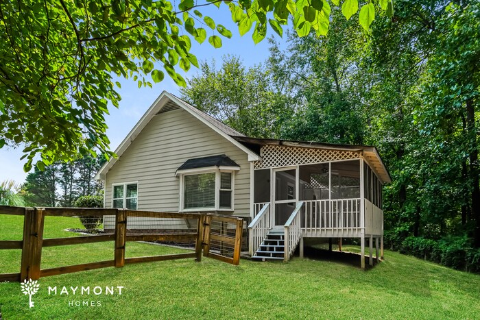 Building Photo - 300 Brookside Dr