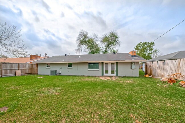 Building Photo - 4418 Knotty Oaks Trail