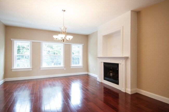 Building Photo - 7 Rockledge St