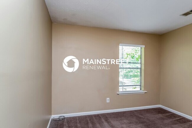 Building Photo - 3 Bedroom Pet-Friendly Home in Conyers, GA with Main Street Renewal